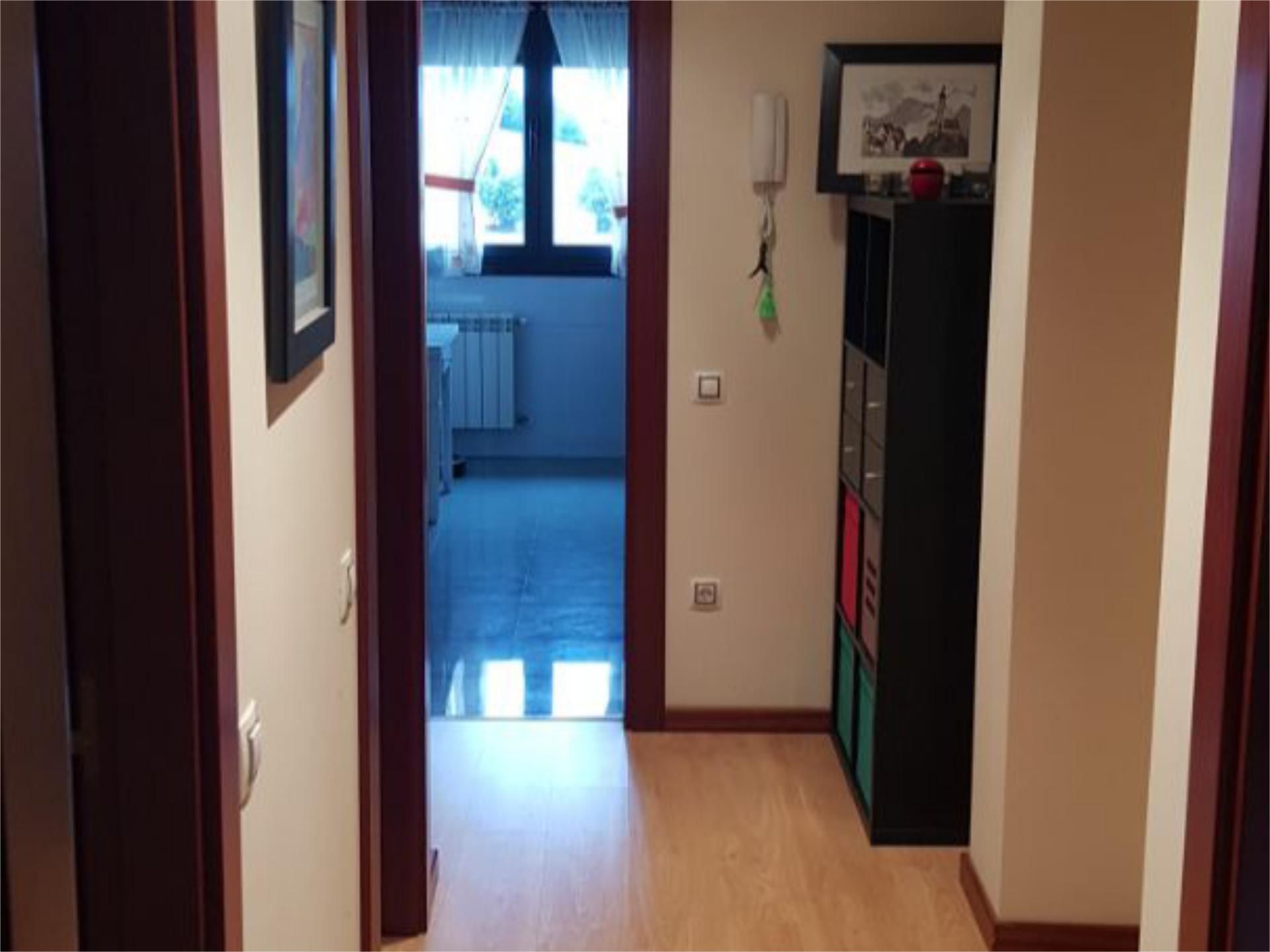 Pis en venda en Gijón  amb Calefacció, Traster i Aparcament comunitari