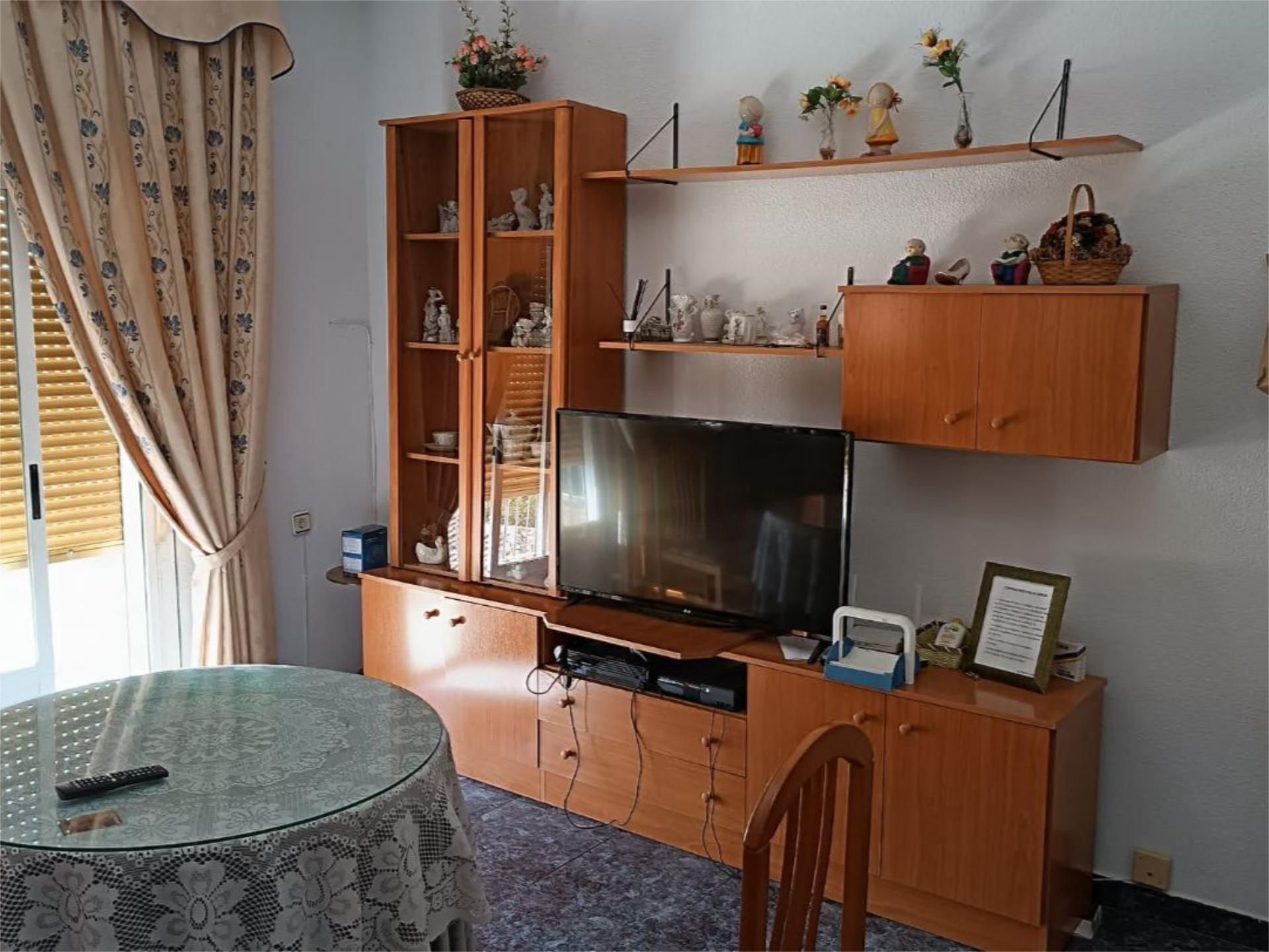 Sala d'estar de Pis de lloguer en Martos amb Aire condicionat, Moblat i Balcó