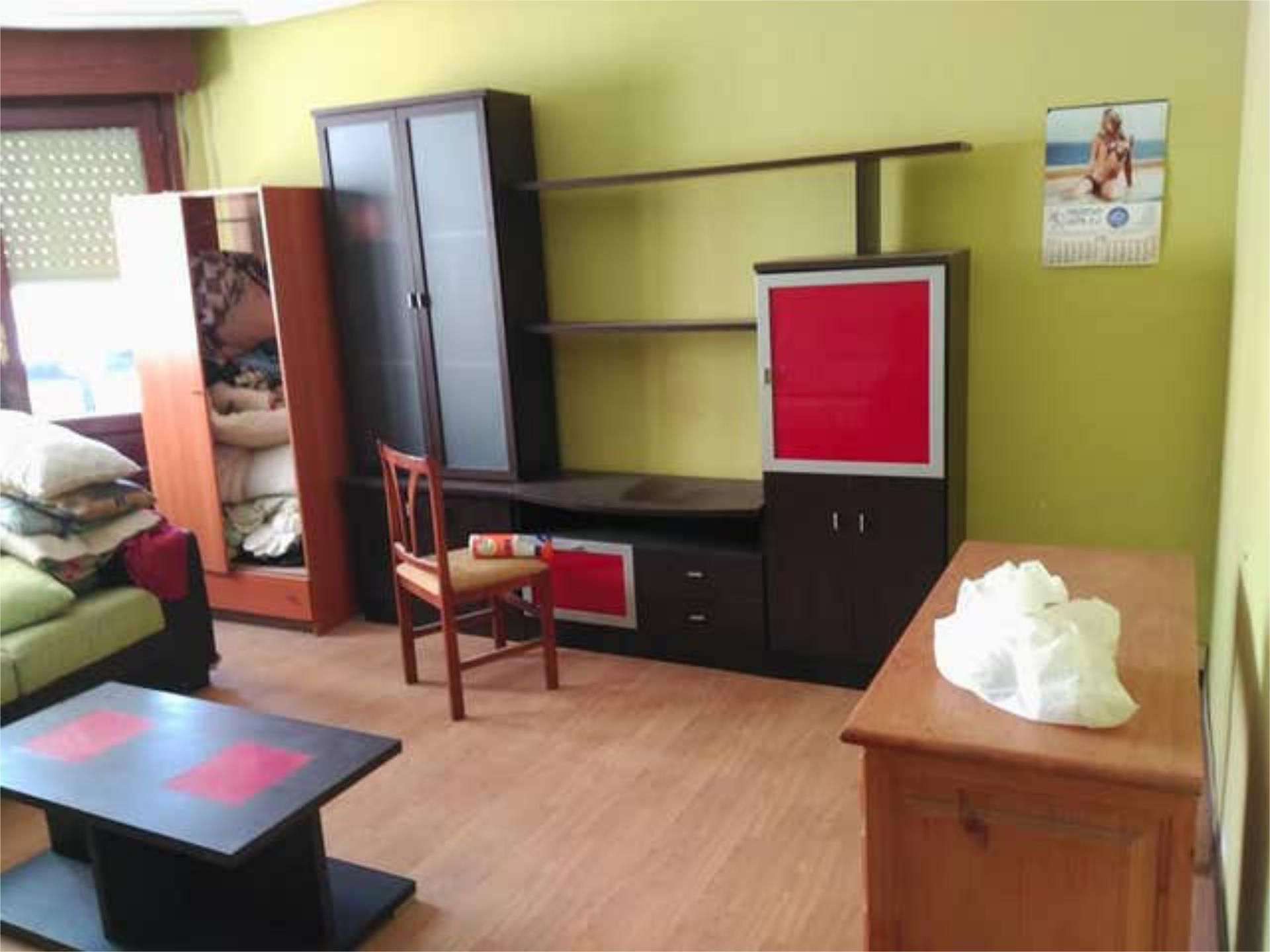 Living room of Flat for sale in La Robla   with Heating, Private garden and Terrace