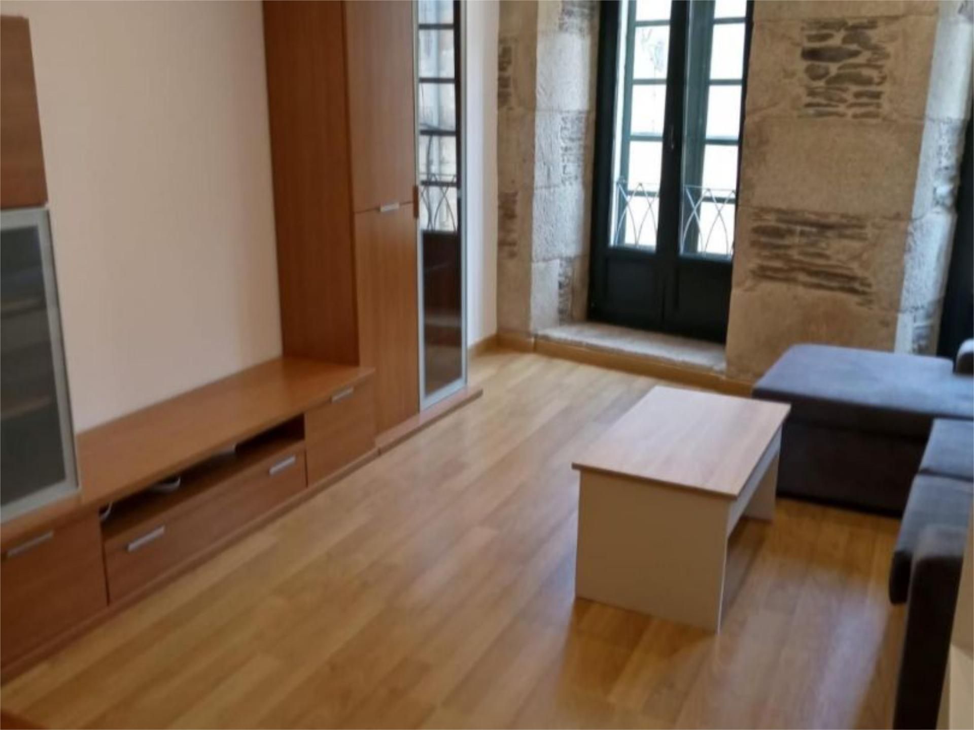 Sala d'estar de Apartament de lloguer en Lugo Capital amb Calefacció, Parquet i Traster
