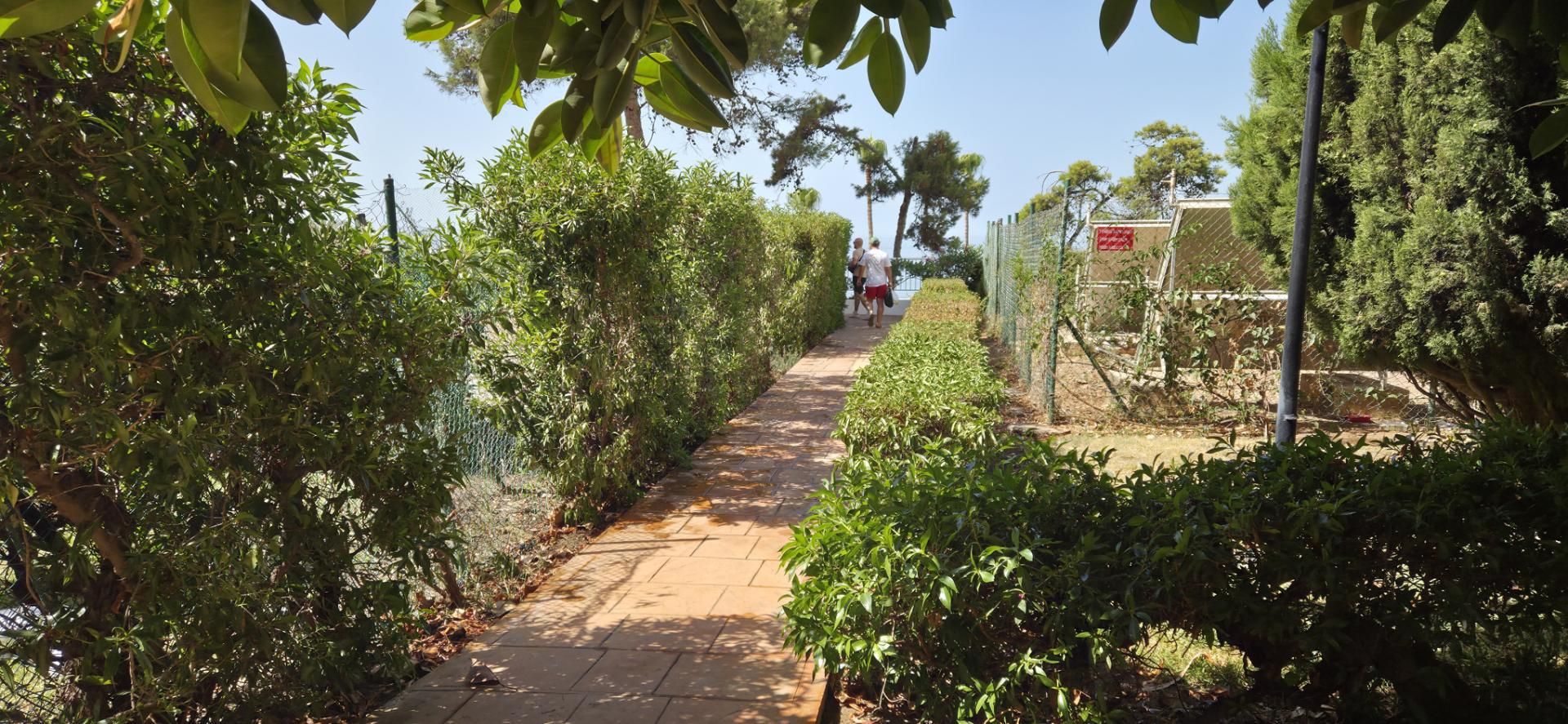 Jardín de Apartamento de alquiler en Torrox con Aire acondicionado, Calefacción y Amueblado