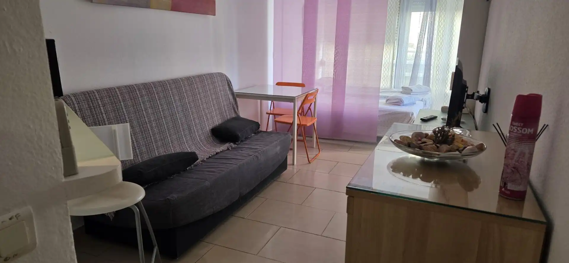 Estudio de alquiler en Avenida García Peñalver, 78, Centro Internacional Sala de estar de Estudio de alquiler en Torrox con Amueblado y Videoportero