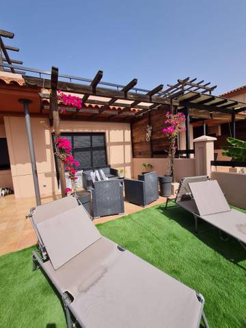 Casa adosada en Venta en Calle Majanicho, 10 en Majanicho