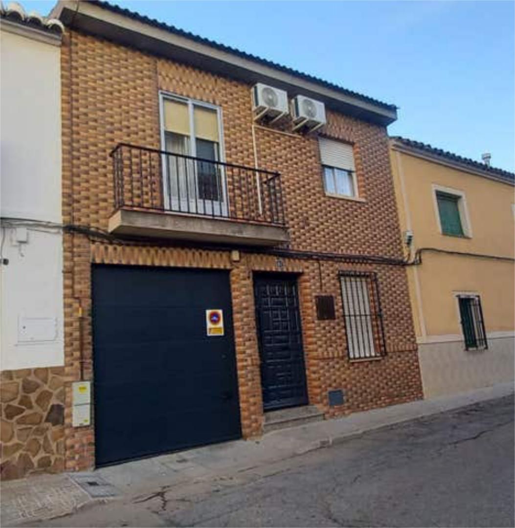 House or chalet to rent in Calzada de Calatrava Exterior view of House or chalet to rent in Calzada de Calatrava with Heating, Terrace and Furnished