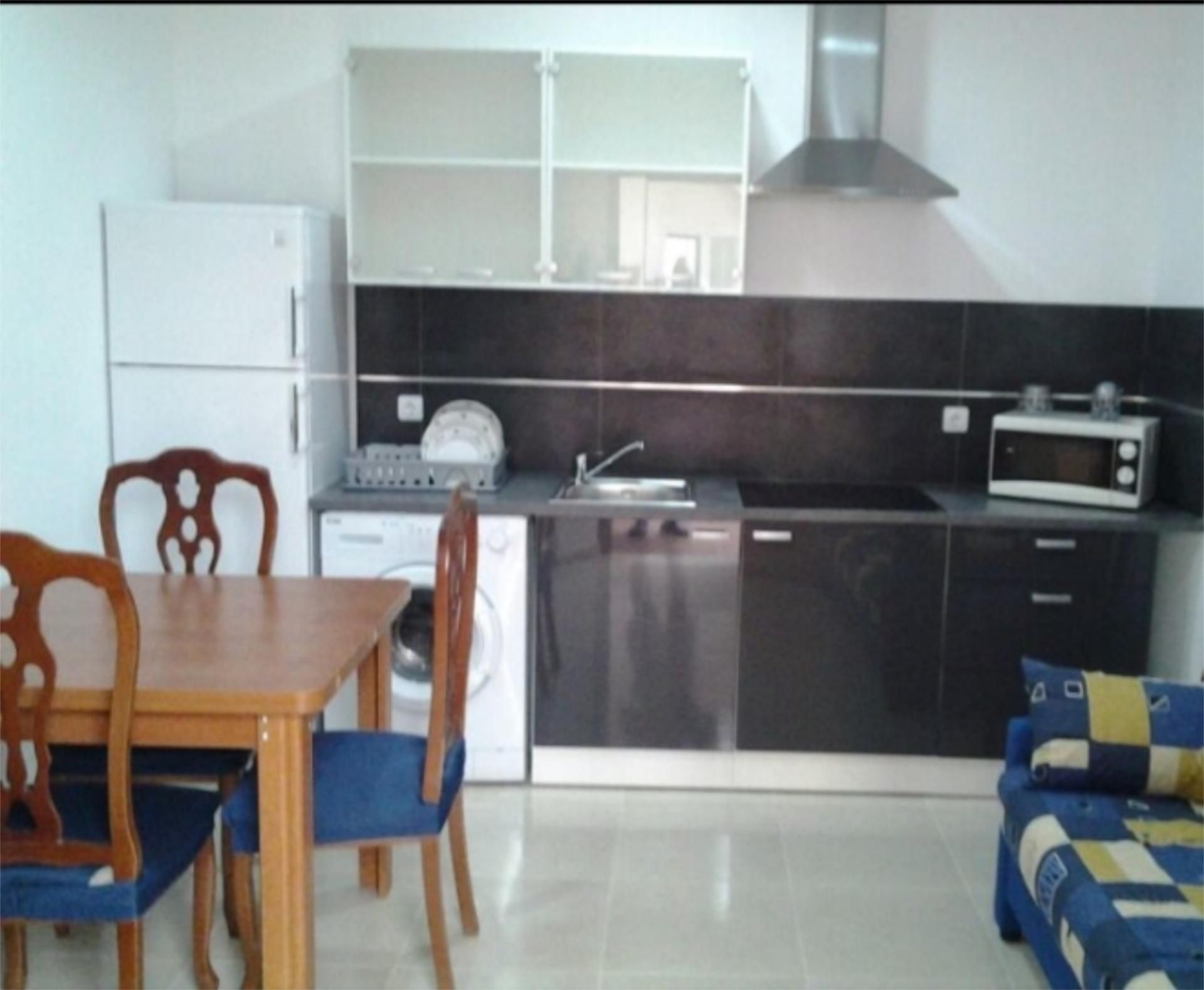 Cuina de Planta baixa per a compartir en  Cádiz Capital amb Moblat i Internet