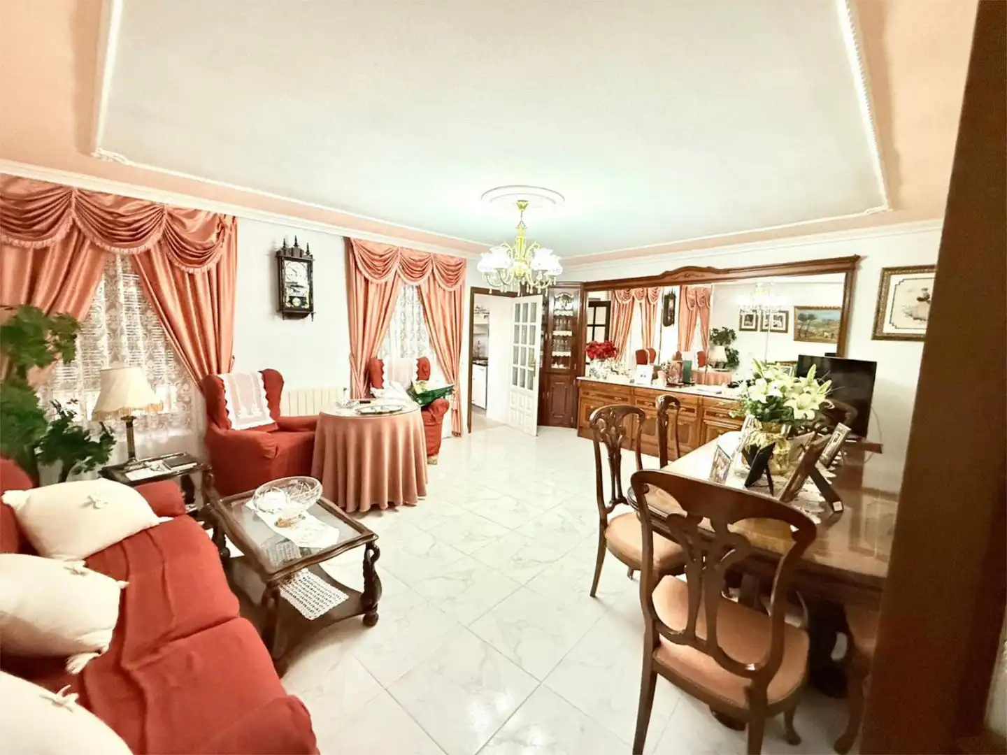 Detached homes for sale in Calle Evangelista, 15, Nava del Rey Dining room of Detached homes for sale in Nava del Rey with Heating, Terrace and Storage room