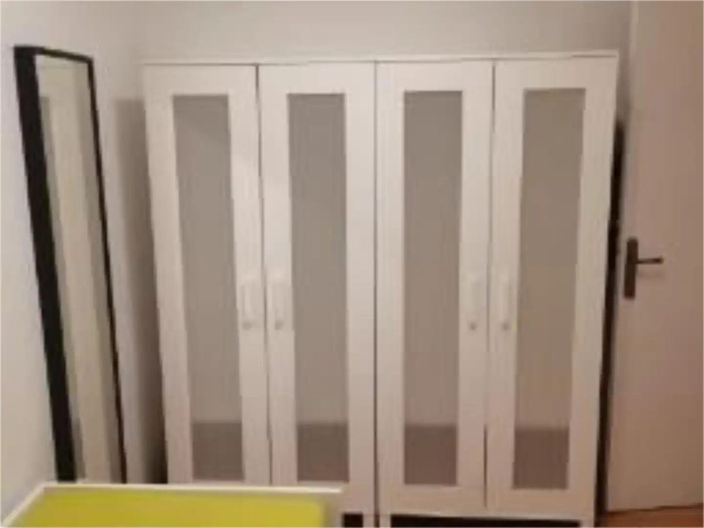 Bedroom of Flat for share in Madrid  with Air Conditioner, Heating and Parquet flooring