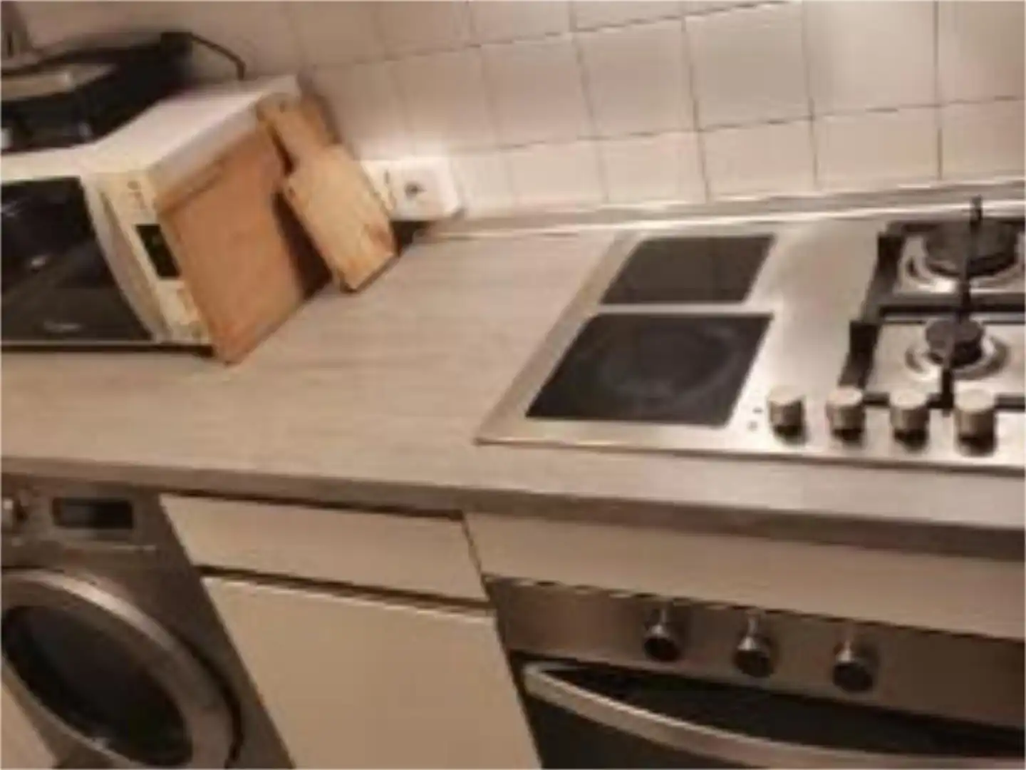 Kitchen of Flat for share in Madrid  with Air Conditioner, Heating and Parquet flooring