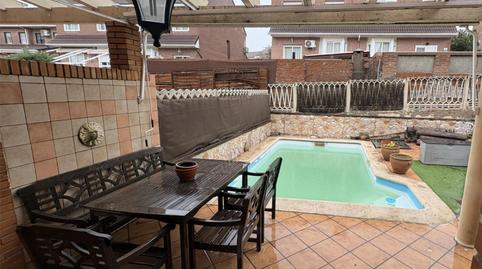 Foto 4 de Casa adosada en venda a Calle Fuenfría, 18, El Pijorro, Navalcarnero