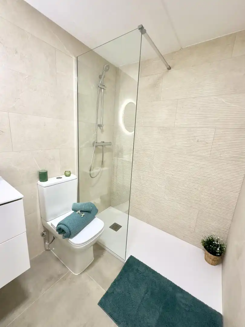 Flat for sale in Carrer Dels Horts, 1, Les Fonts Bathroom of Flat for sale in Sant Quirze del Vallès with Air Conditioner and Terrace