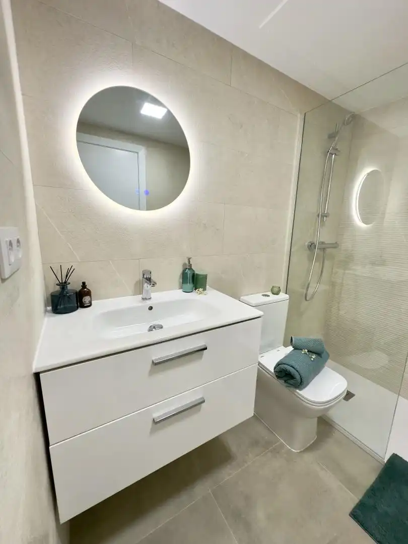 Flat for sale in Carrer Dels Horts, 1, Les Fonts Bathroom of Flat for sale in Sant Quirze del Vallès with Air Conditioner and Terrace