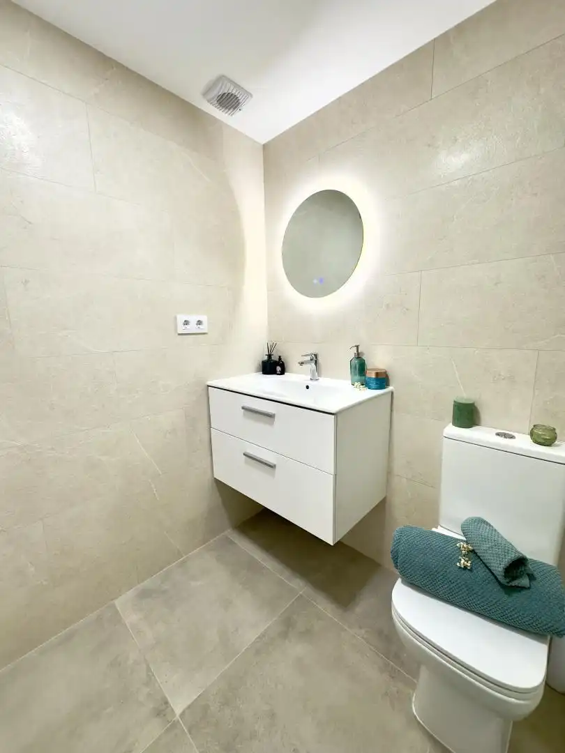 Flat for sale in Carrer Dels Horts, 1, Les Fonts Bathroom of Flat for sale in Sant Quirze del Vallès with Air Conditioner and Terrace
