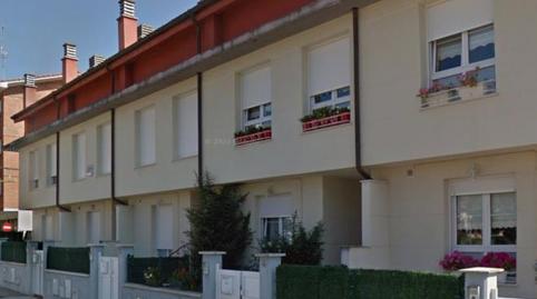 Foto 2 de Casa adosada en venda a Errementarien Plaza, 6, Otxandio, Bizkaia