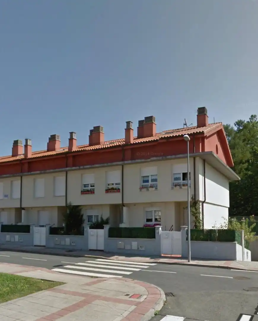 Casa adosada en venta en Errementarien Plaza, 6, Otxandio Vista exterior de Casa adosada en venta en Otxandio con Calefacción, Jardín privado y Parquet