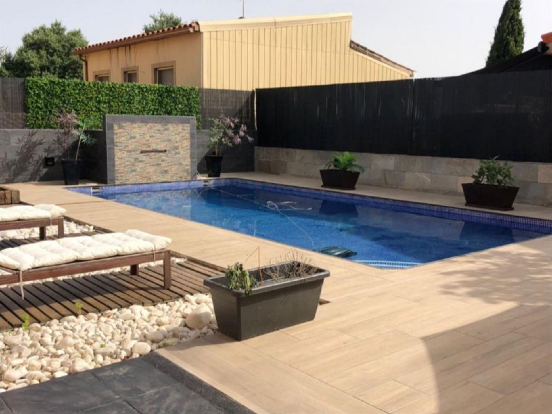 Schwimmbecken von Wohnung zum Verkauf in Collbató mit Klimaanlage, Heizung und Privatgarten