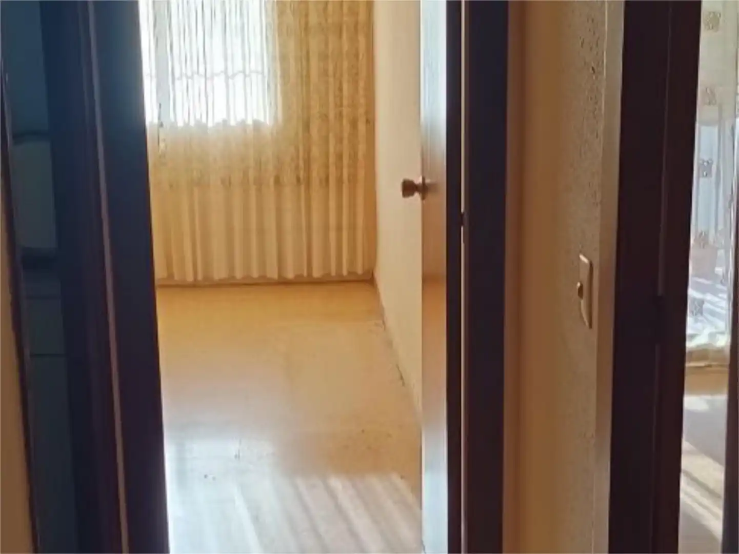 Flat for sale in  Valencia Capital  with Air Conditioner and Terrace
