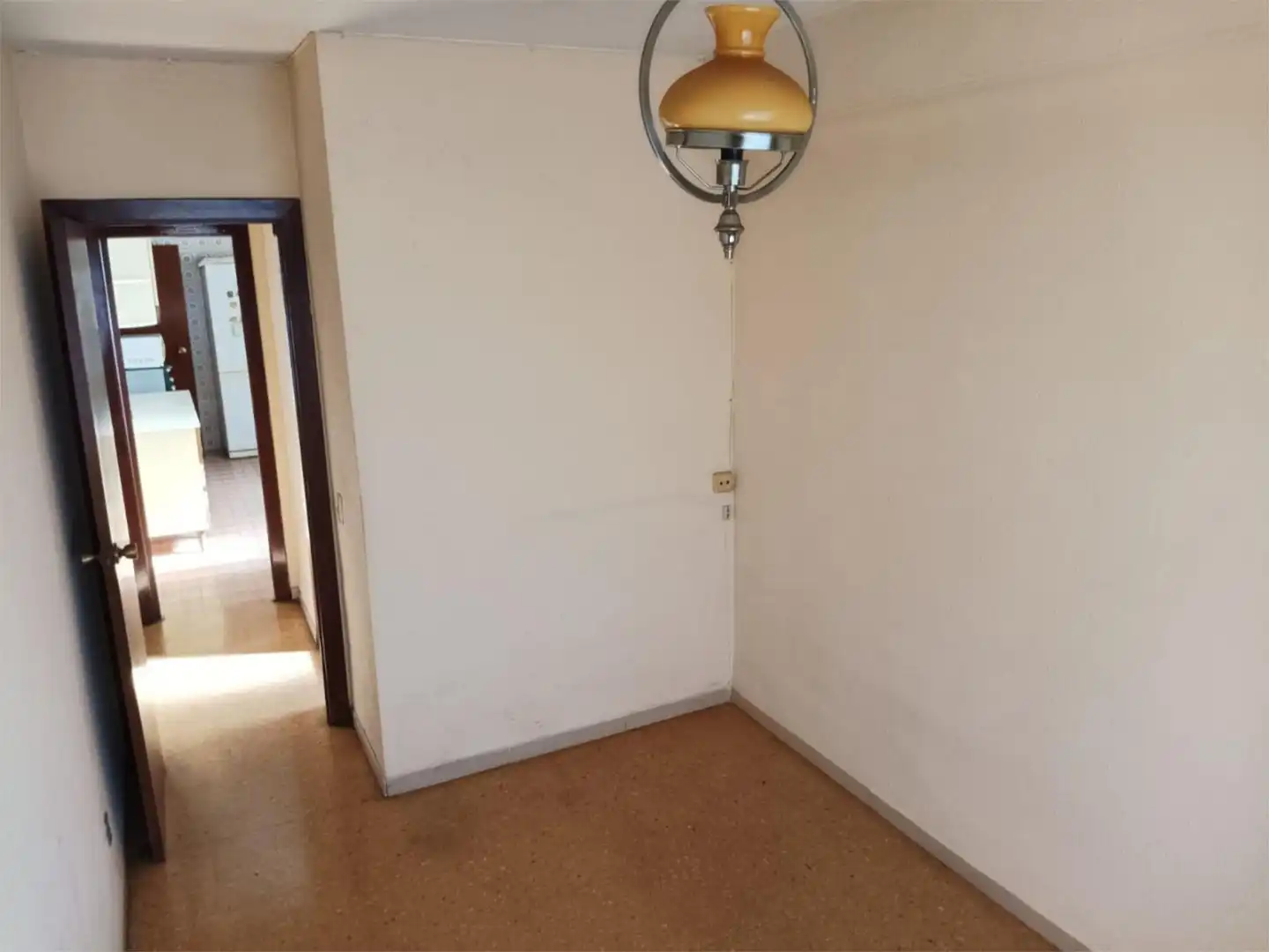Flat for sale in  Valencia Capital  with Air Conditioner and Terrace