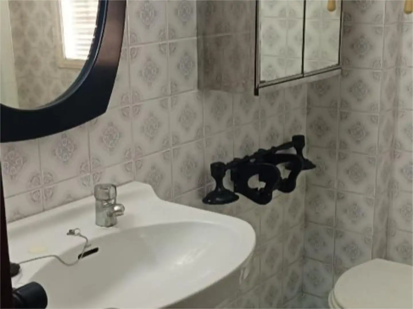 Bathroom of Flat for sale in  Valencia Capital  with Air Conditioner and Terrace