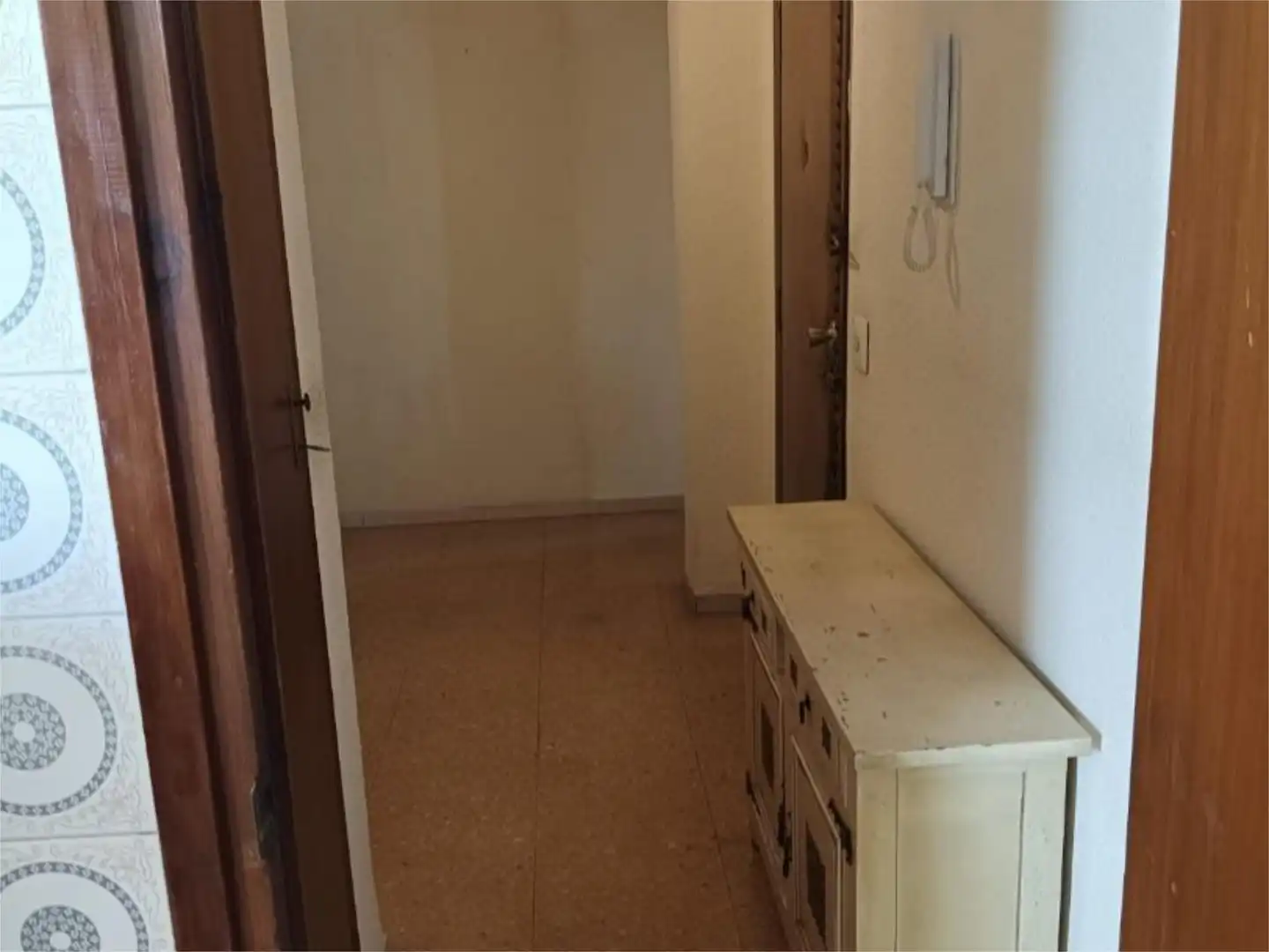 Flat for sale in  Valencia Capital  with Air Conditioner and Terrace