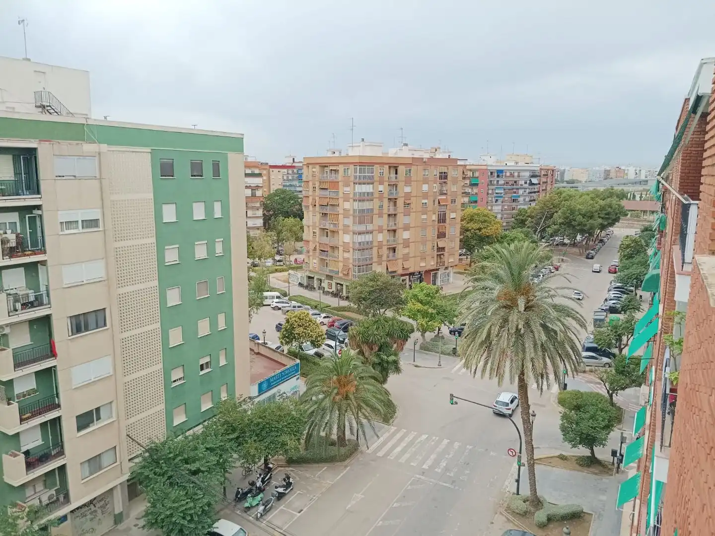 Exterior view of Flat for sale in  Valencia Capital  with Air Conditioner and Terrace