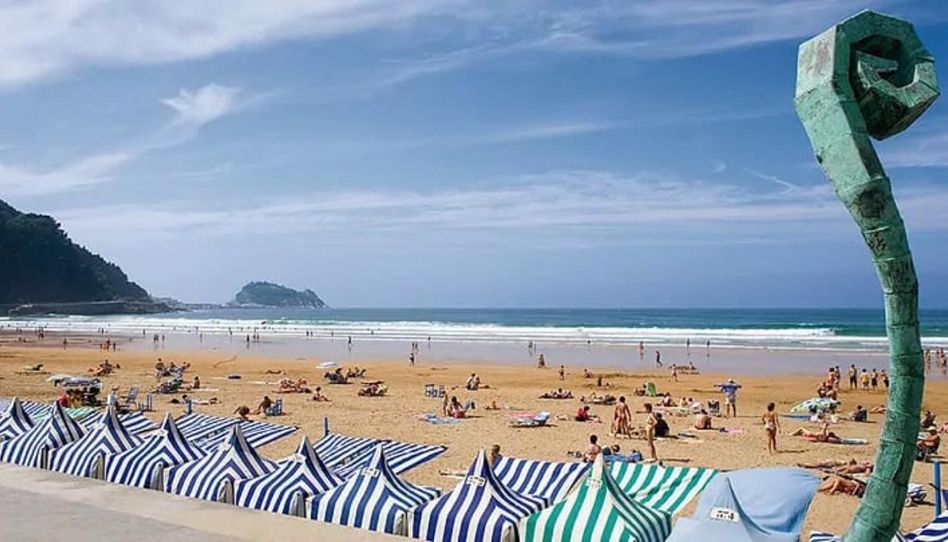Piso de alquiler en Indamendi Kalea, 9, Zarautz, Gipuzkoa - imagen 1 Foto 1 de Piso de alquiler en Indamendi Kalea, 9, Zarautz, Gipuzkoa