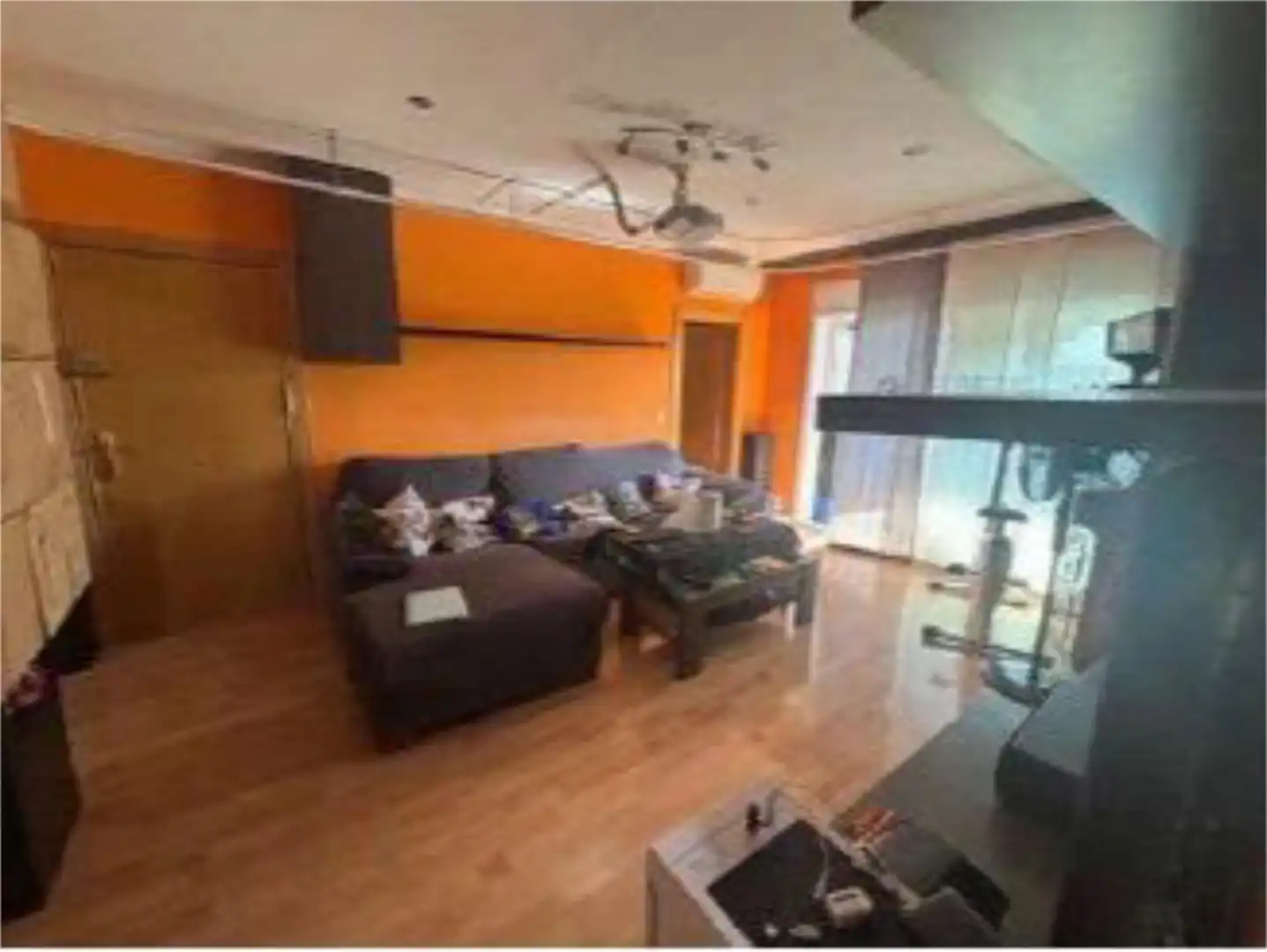 Wohnung zum Verkauf in Carrer de Les Cosidores, 2, Espronceda Wohnzimmer von Wohnung zum Verkauf in Sabadell mit Klimaanlage und Balkon
