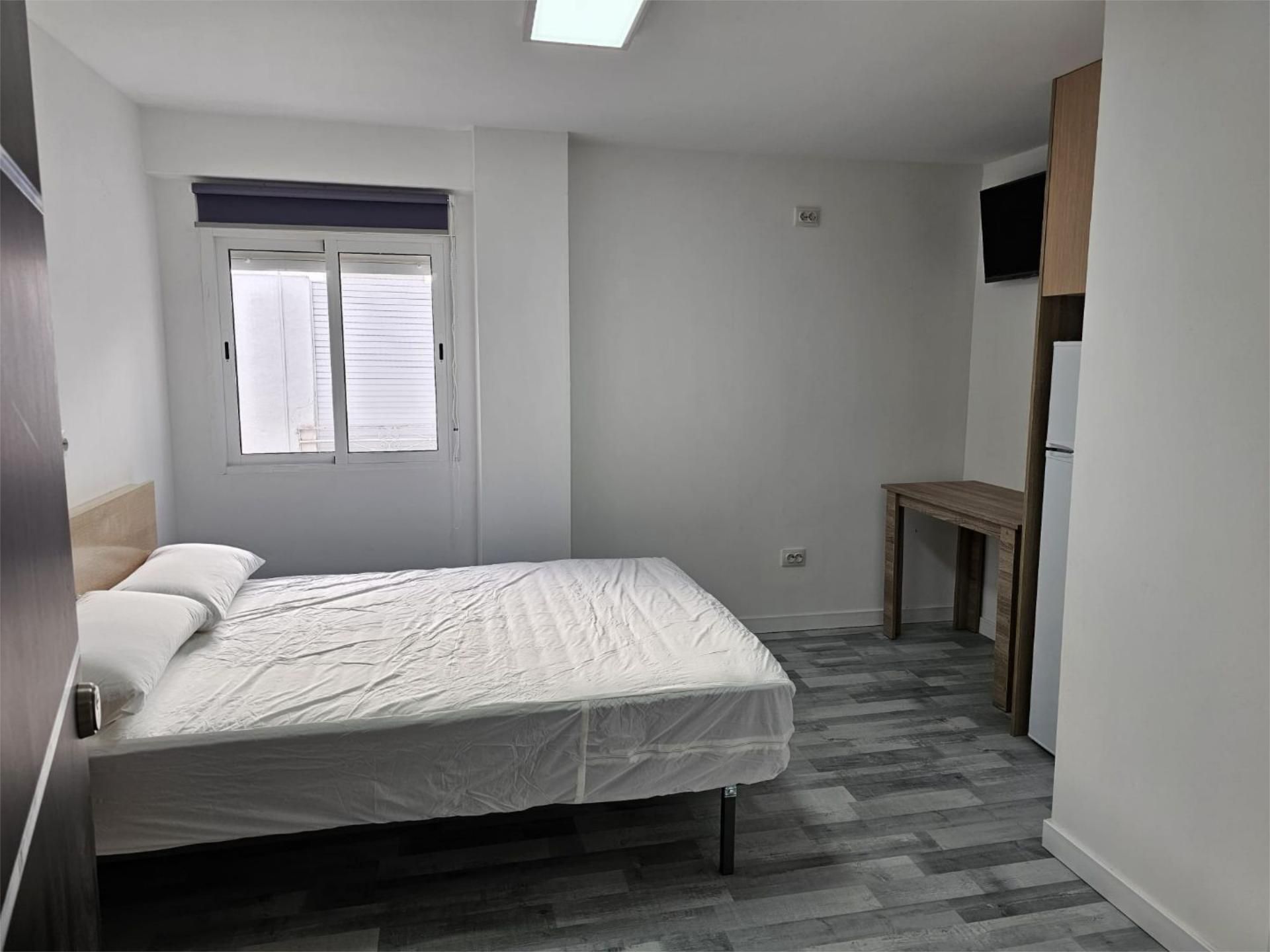 Dormitori de Pis de lloguer en  Murcia Capital amb Aire condicionat, Calefacció i Parquet