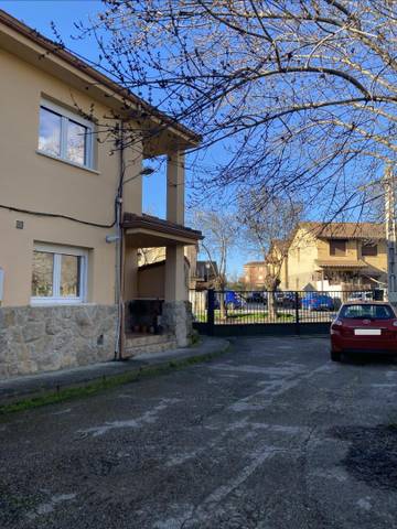 Casa-chalet en Venta en Travesía de la Iglesia, 4 en Navalafuente