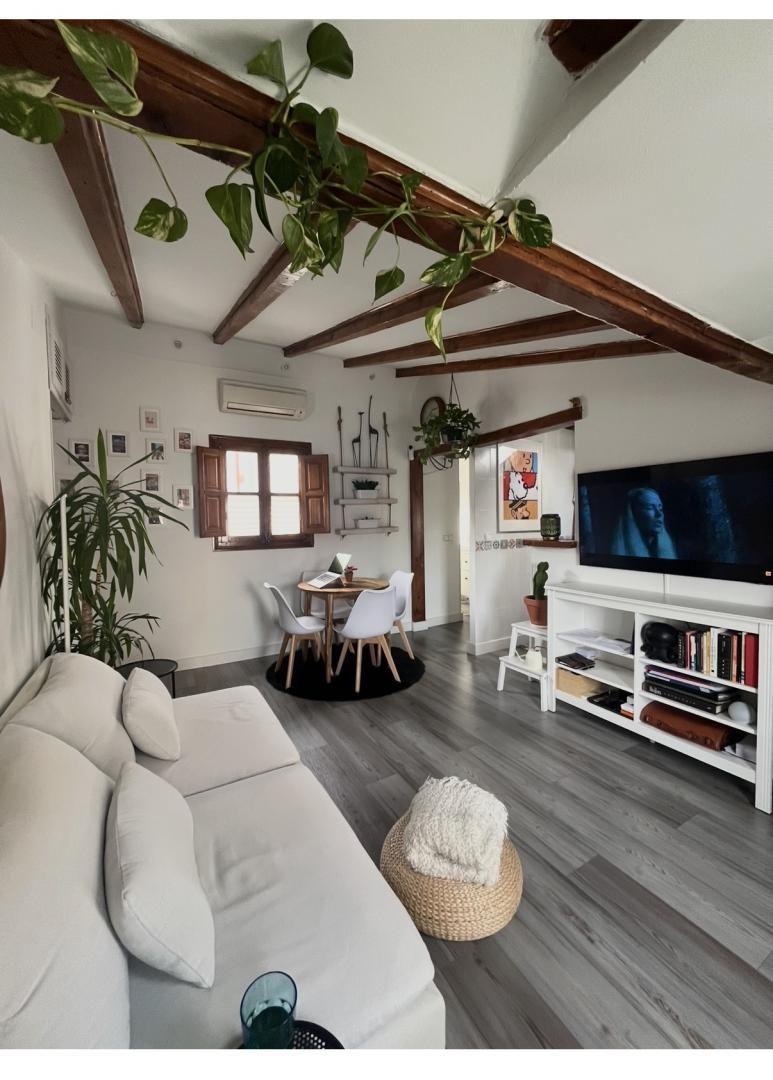 Living room of Attic for sale in  Madrid Capital  with Air Conditioner, Heating and Parquet flooring