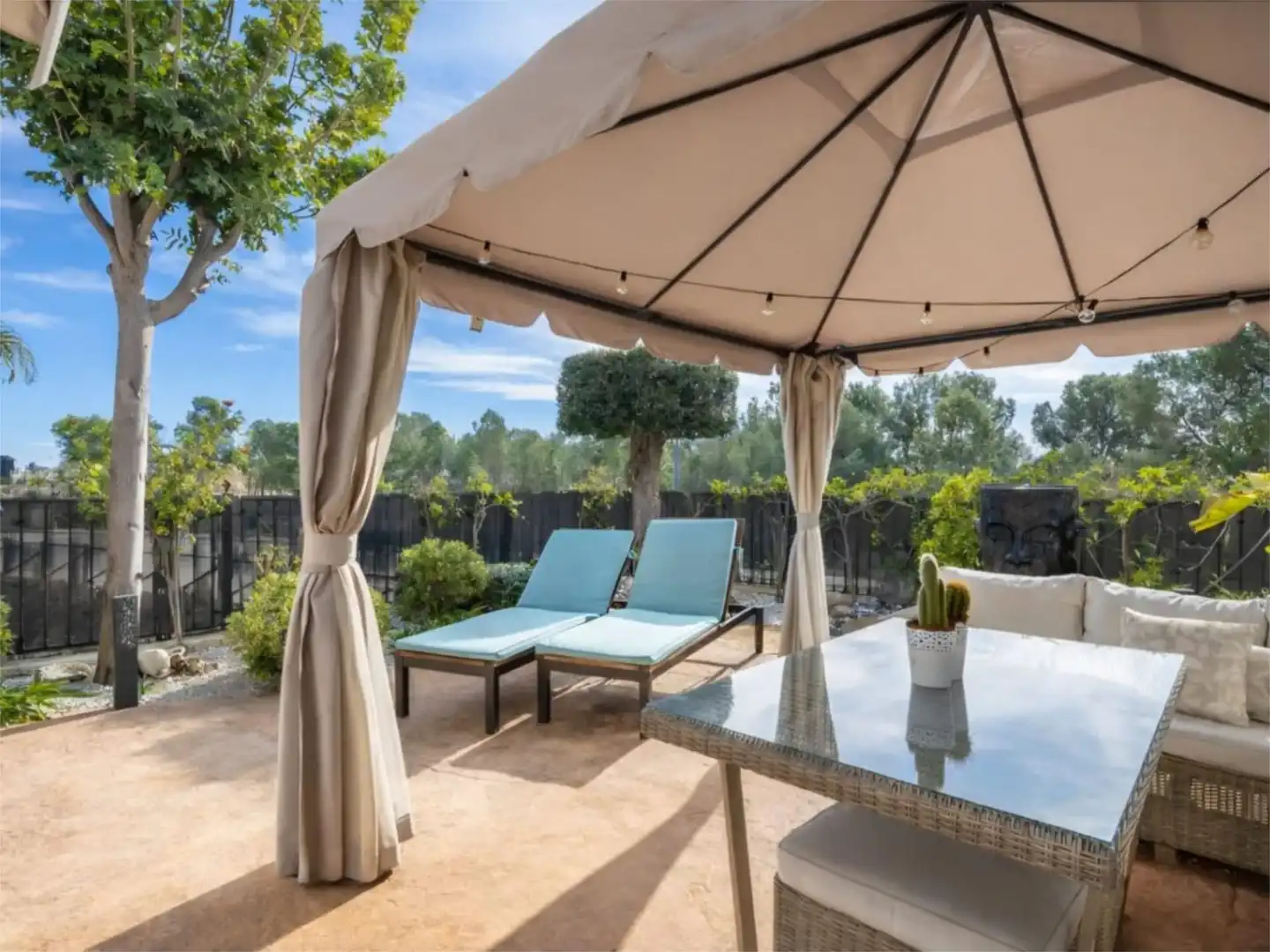 Casa adosada en venda a Carrer Lisboa, 5, Golf Bahía Terrassa de Casa adosada en venda en Finestrat amb Aire condicionat, Terrassa i Piscina