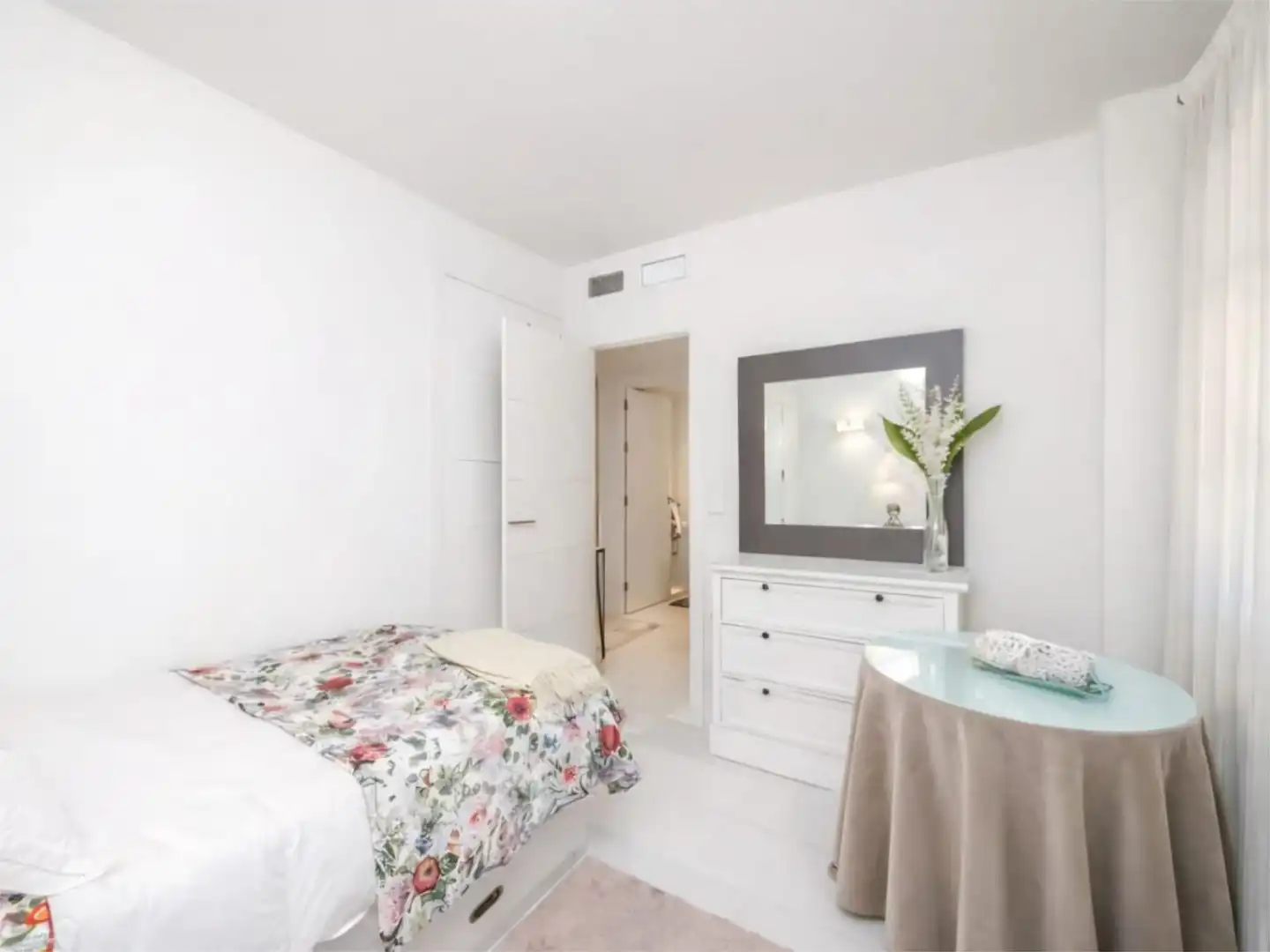Casa adosada en venda a Carrer Lisboa, 5, Golf Bahía Dormitori de Casa adosada en venda en Finestrat amb Aire condicionat, Terrassa i Piscina