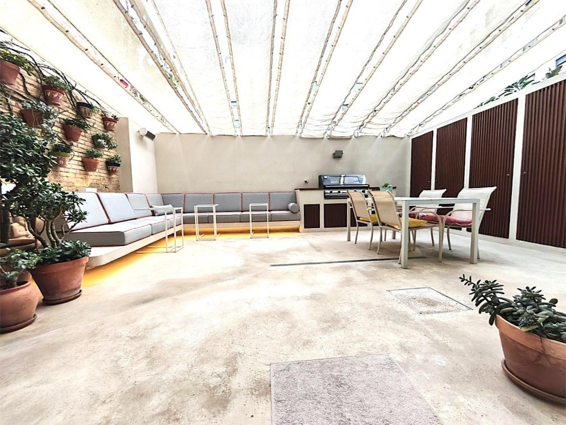 Terrassa de Loft en venda en  Valencia Capital amb Aire condicionat, Calefacció i Jardí privat