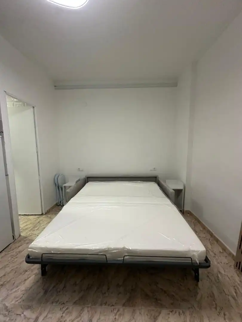 Estudio de alquiler en Avenida de Villajoyosa, 10, Albufereta Habitación de Estudio de alquiler en Alicante / Alacant con Aire acondicionado, Calefacción y Amueblado