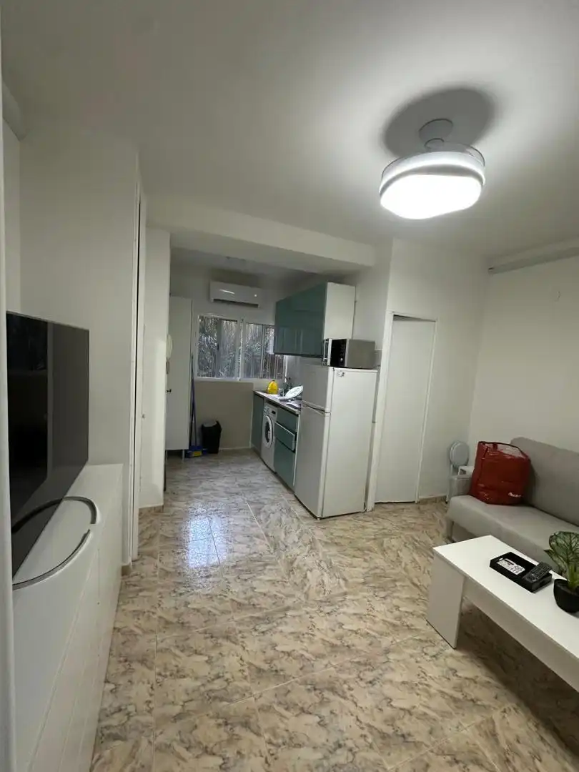Estudio de alquiler en Avenida de Villajoyosa, 10, Albufereta Cocina de Estudio de alquiler en Alicante / Alacant con Aire acondicionado, Calefacción y Amueblado