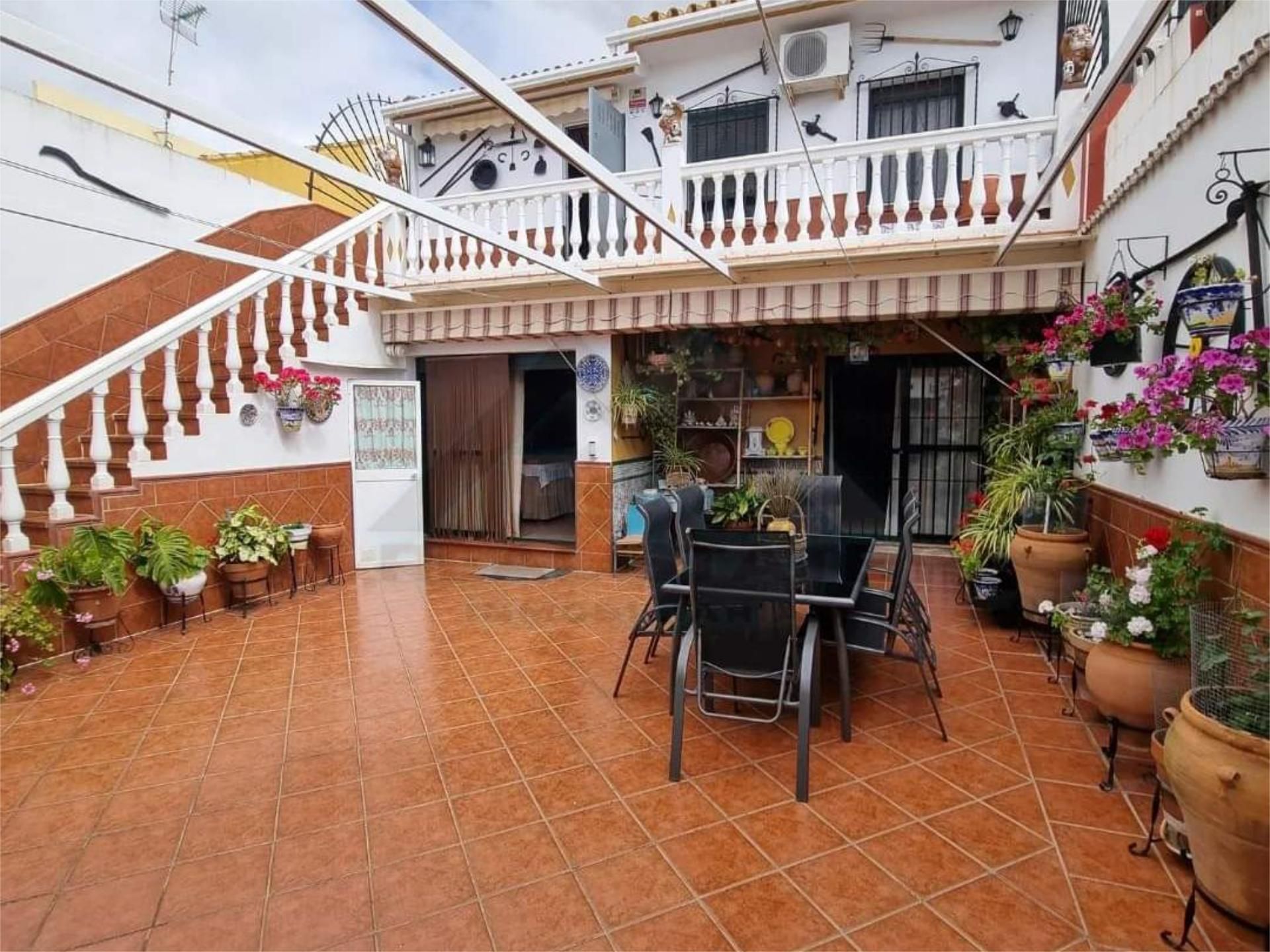Terrassa de Casa adosada en venda en Escacena del Campo amb Aire condicionat, Terrassa i Traster