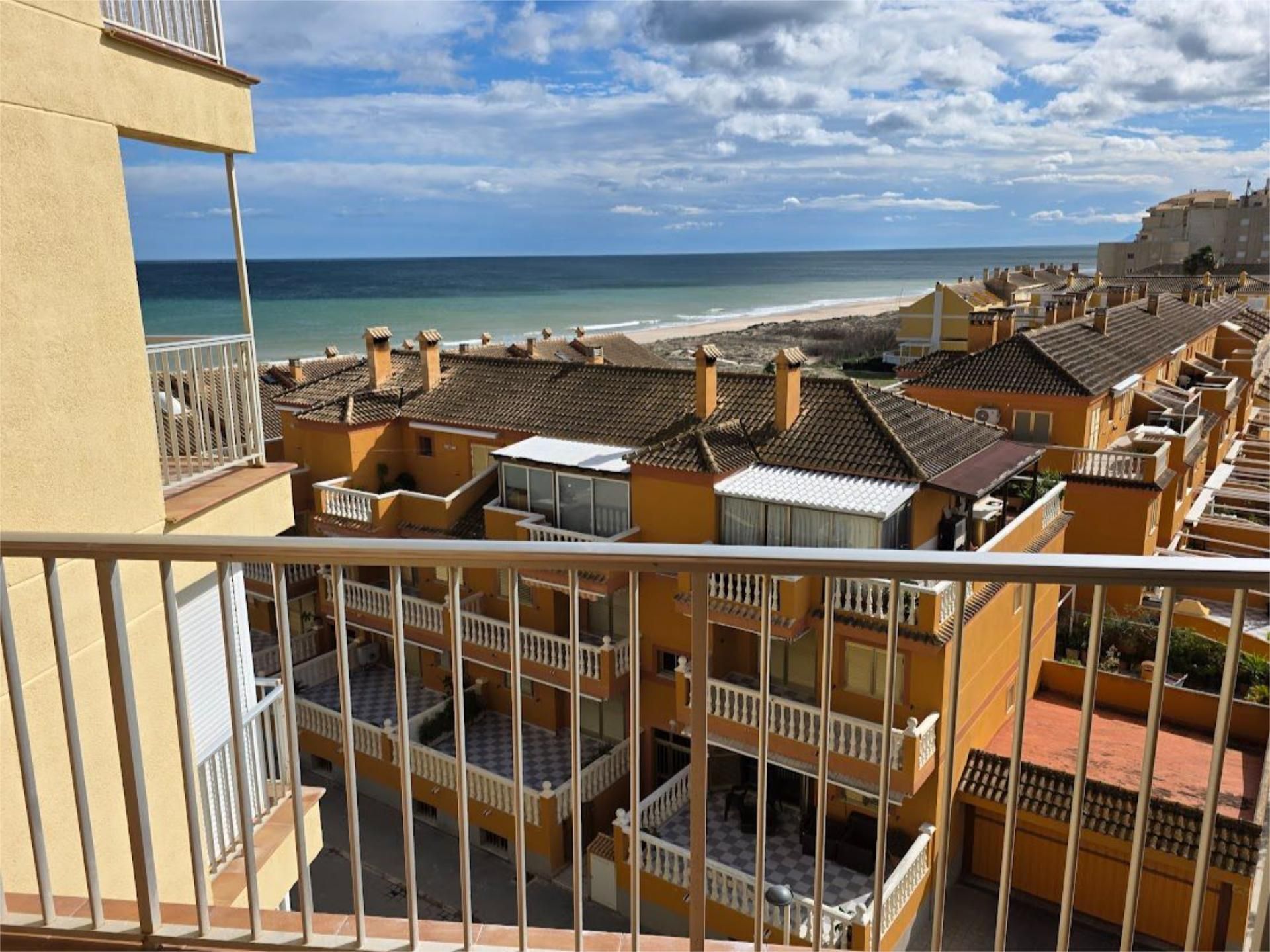 Exterior view of Flat to rent in  Valencia Capital  with Private garden, Swimming Pool and Furnished