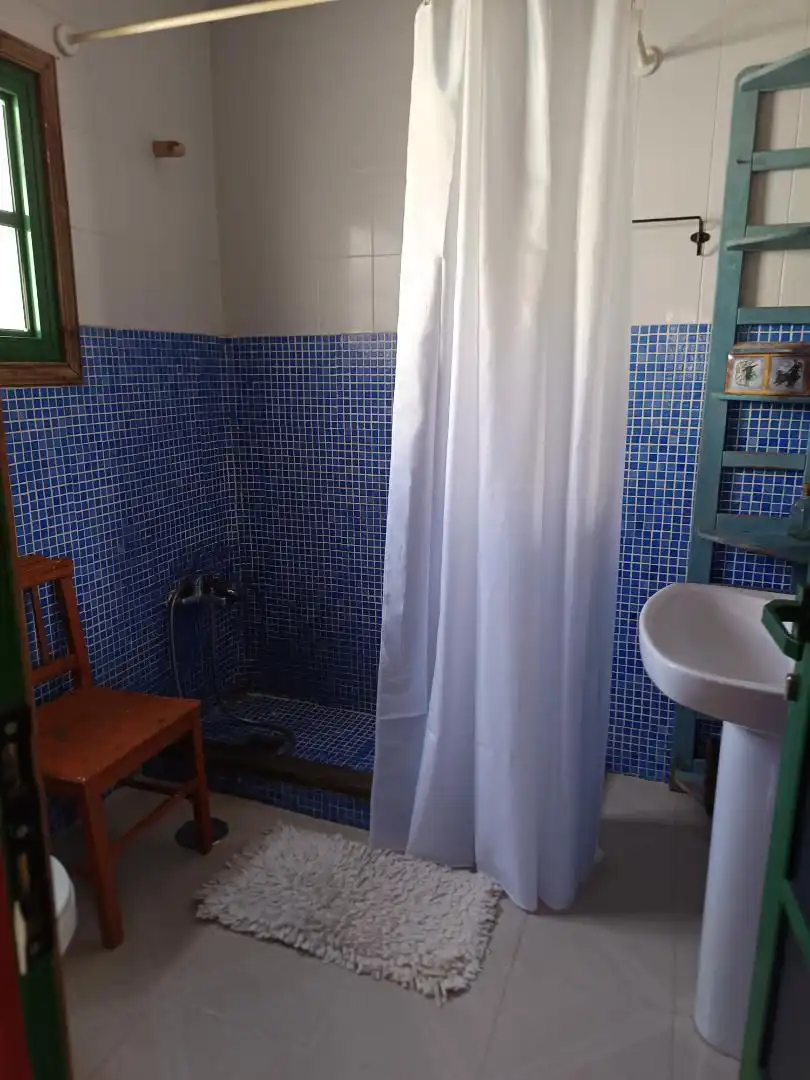 Badezimmer von Erdgeschoss zur Miete in Tejeda mit Heizung, Terrasse und Möbliert