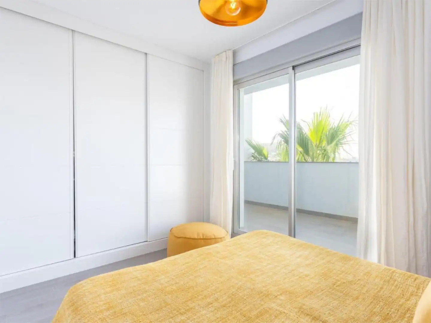 Flat for sale in Calle Arquitectos, 1, Castillo Sohail - Myramar Bedroom of Flat for sale in Fuengirola with Air Conditioner, Heating and Private garden