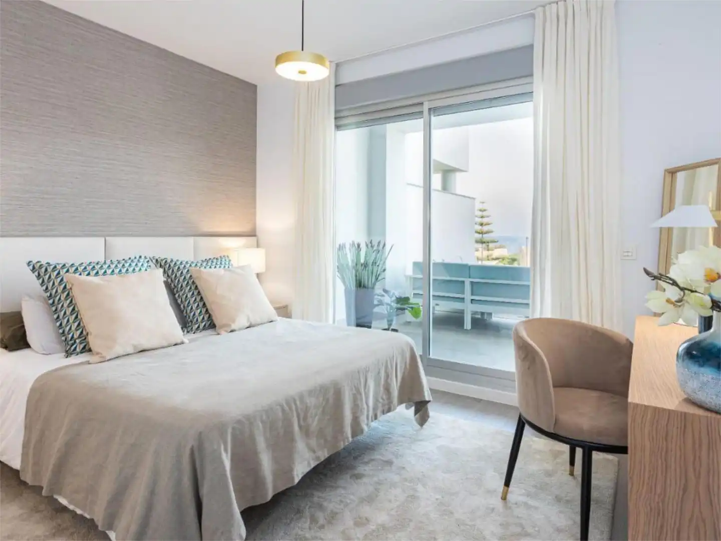 Flat for sale in Calle Arquitectos, 1, Castillo Sohail - Myramar Bedroom of Flat for sale in Fuengirola with Air Conditioner, Heating and Private garden