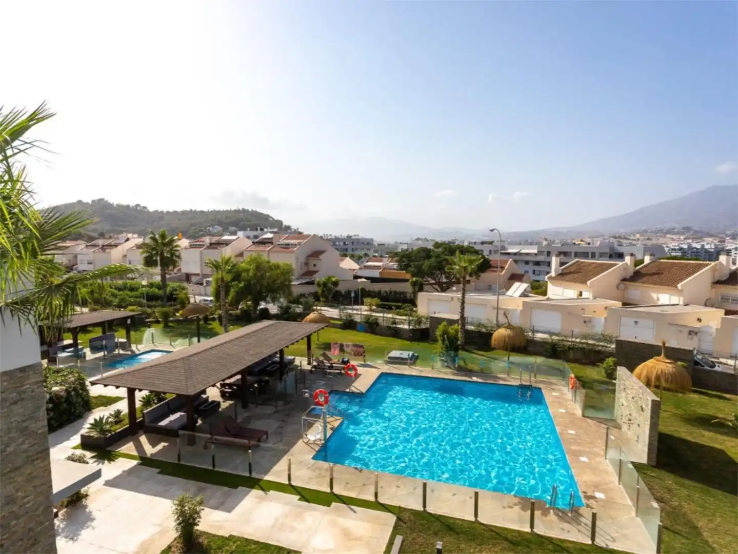 Flat for sale in Calle Arquitectos, 1, Castillo Sohail - Myramar Swimming pool of Flat for sale in Fuengirola with Air Conditioner, Heating and Private garden