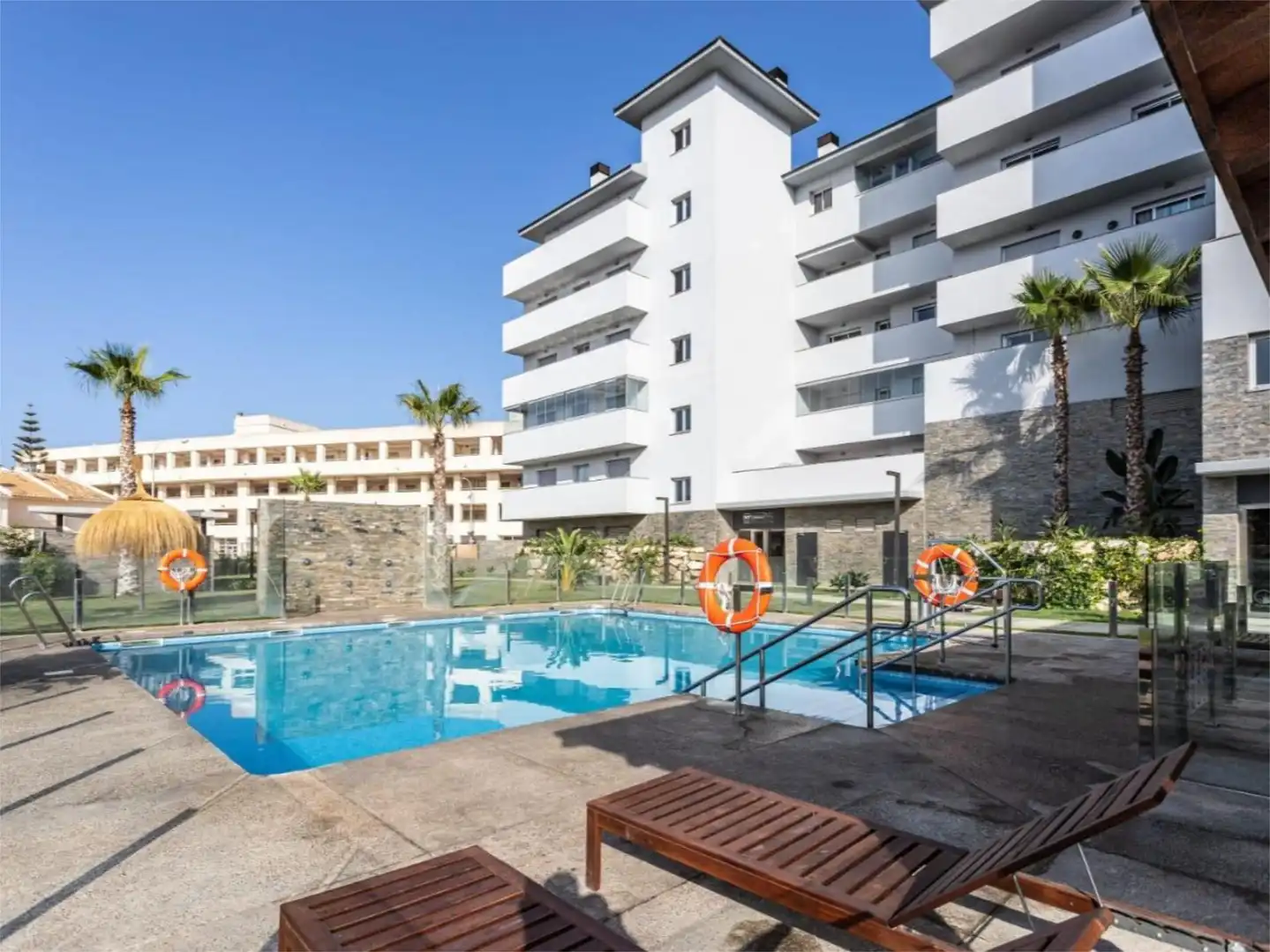 Flat for sale in Calle Arquitectos, 1, Castillo Sohail - Myramar Swimming pool of Flat for sale in Fuengirola with Air Conditioner, Heating and Private garden