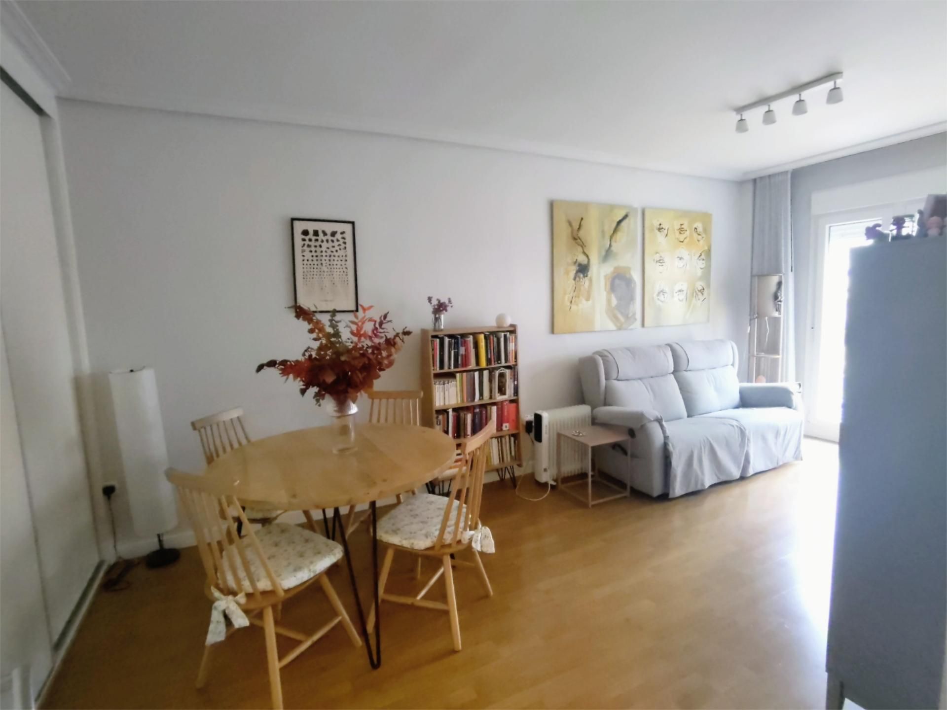 Living room of Flat for sale in  Sevilla Capital  with Air Conditioner and Swimming Pool