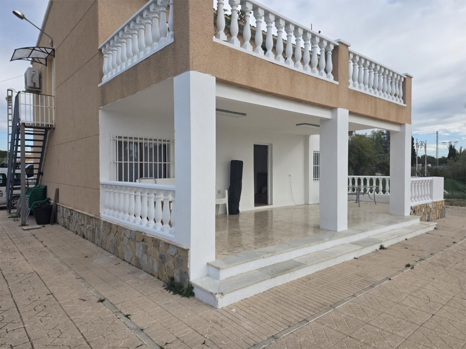 Exterior view of Planta baja to rent in Elche / Elx  with Parquet flooring, Terrace and Oven