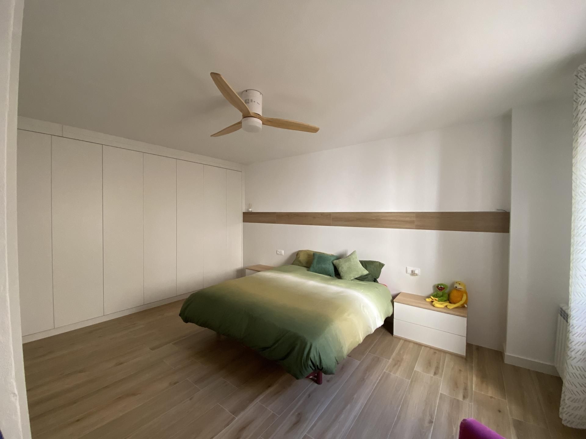 Dormitori de Pis en venda en Yecla amb Aire condicionat i Terrassa