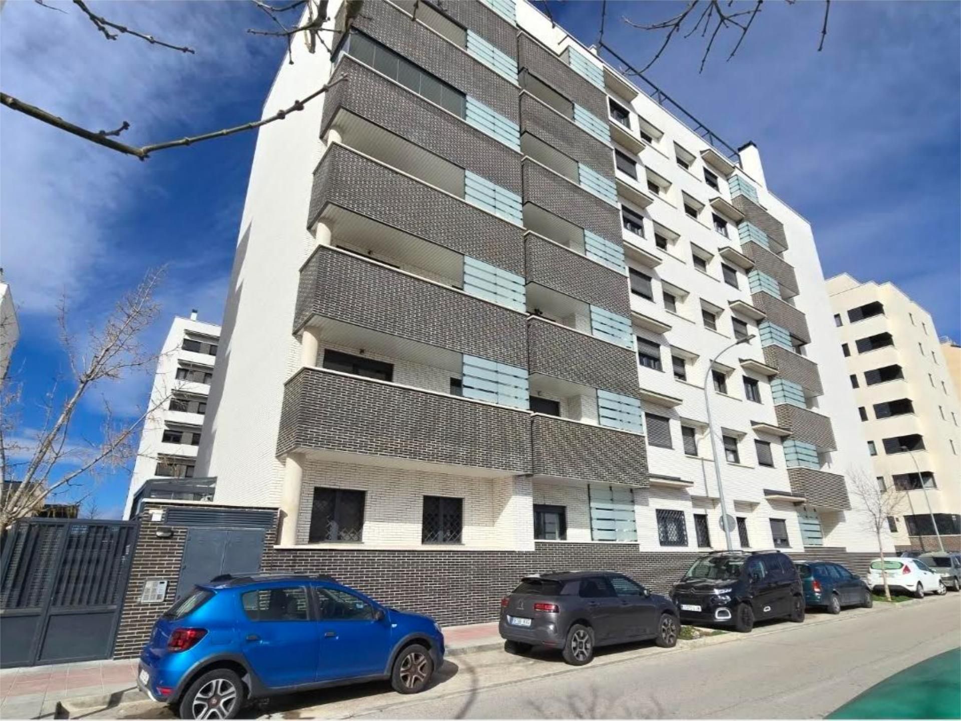 Exterior view of Flat to rent in Torrejón de Ardoz  with Air Conditioner, Heating and Private garden