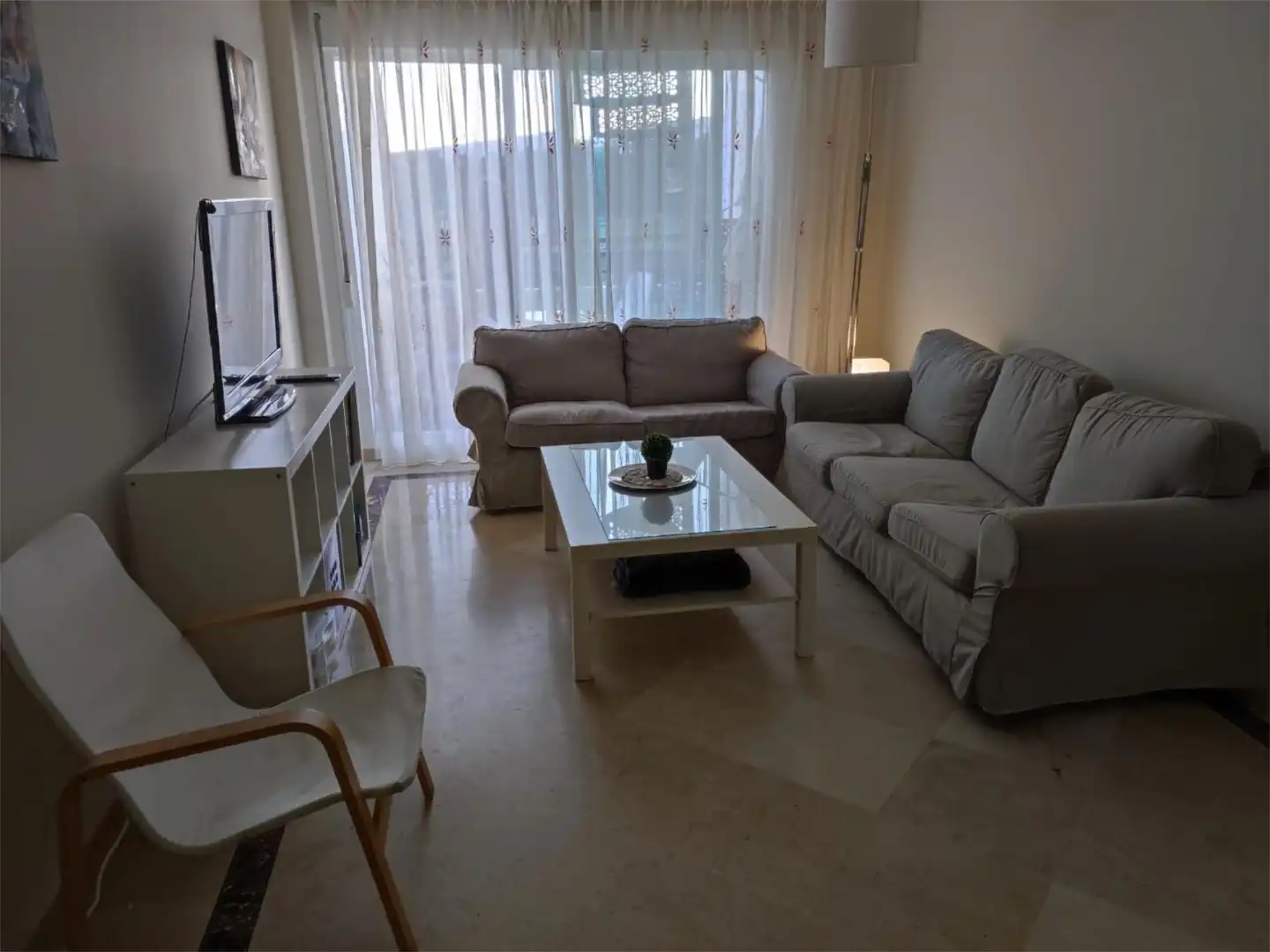 Sala de estar de Ático de alquiler en Manilva con Aire acondicionado, Terraza y Amueblado