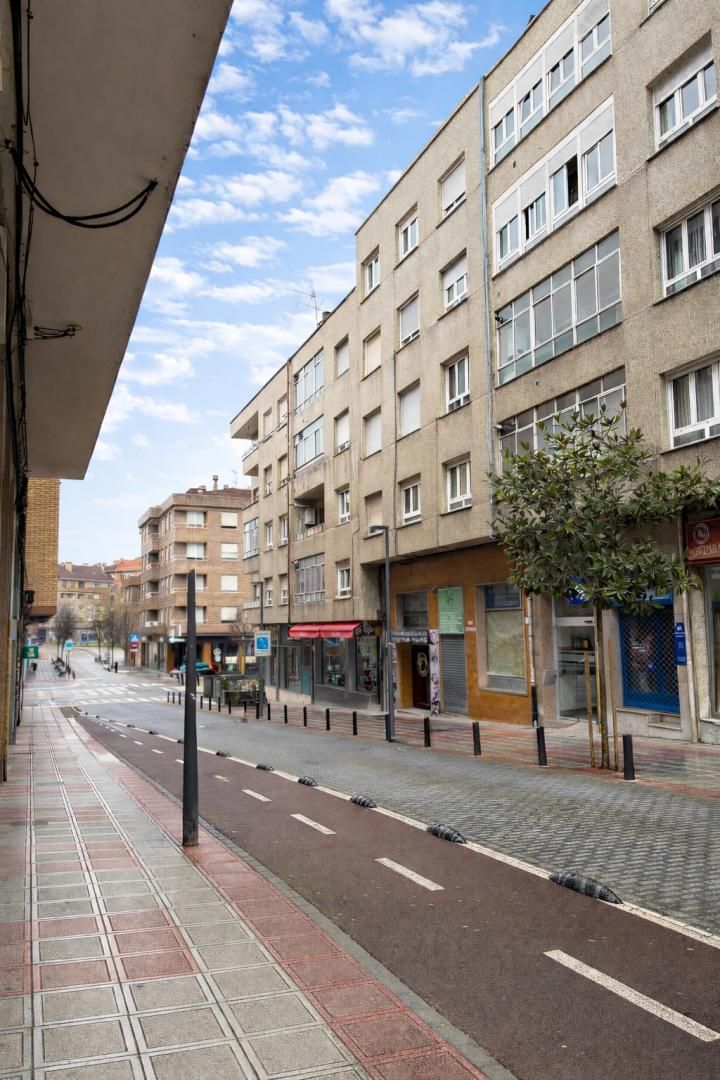 Flat for sale in Calle de Rafael Sarandeses, 4, Siero Exterior view of Flat for sale in Siero with Balcony
