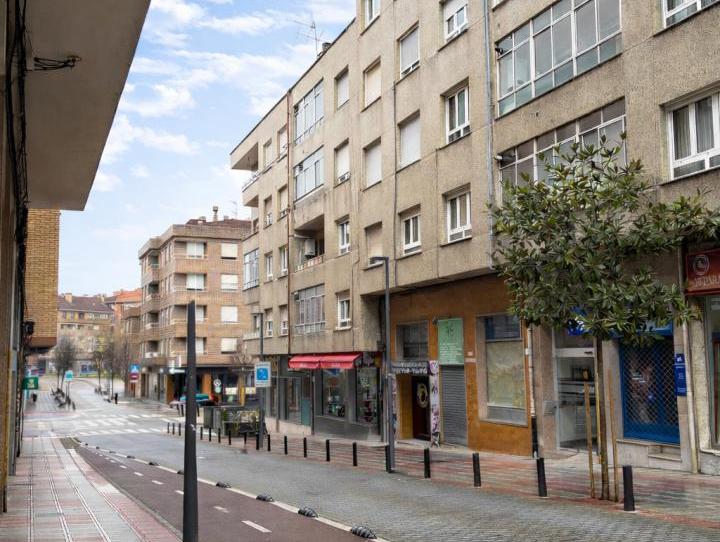 Flat for sale in Calle de Rafael Sarandeses, 4, Lugones, Siero - image 1 Photo 1 of Flat for sale in Calle de Rafael Sarandeses, 4, Lugones, Siero