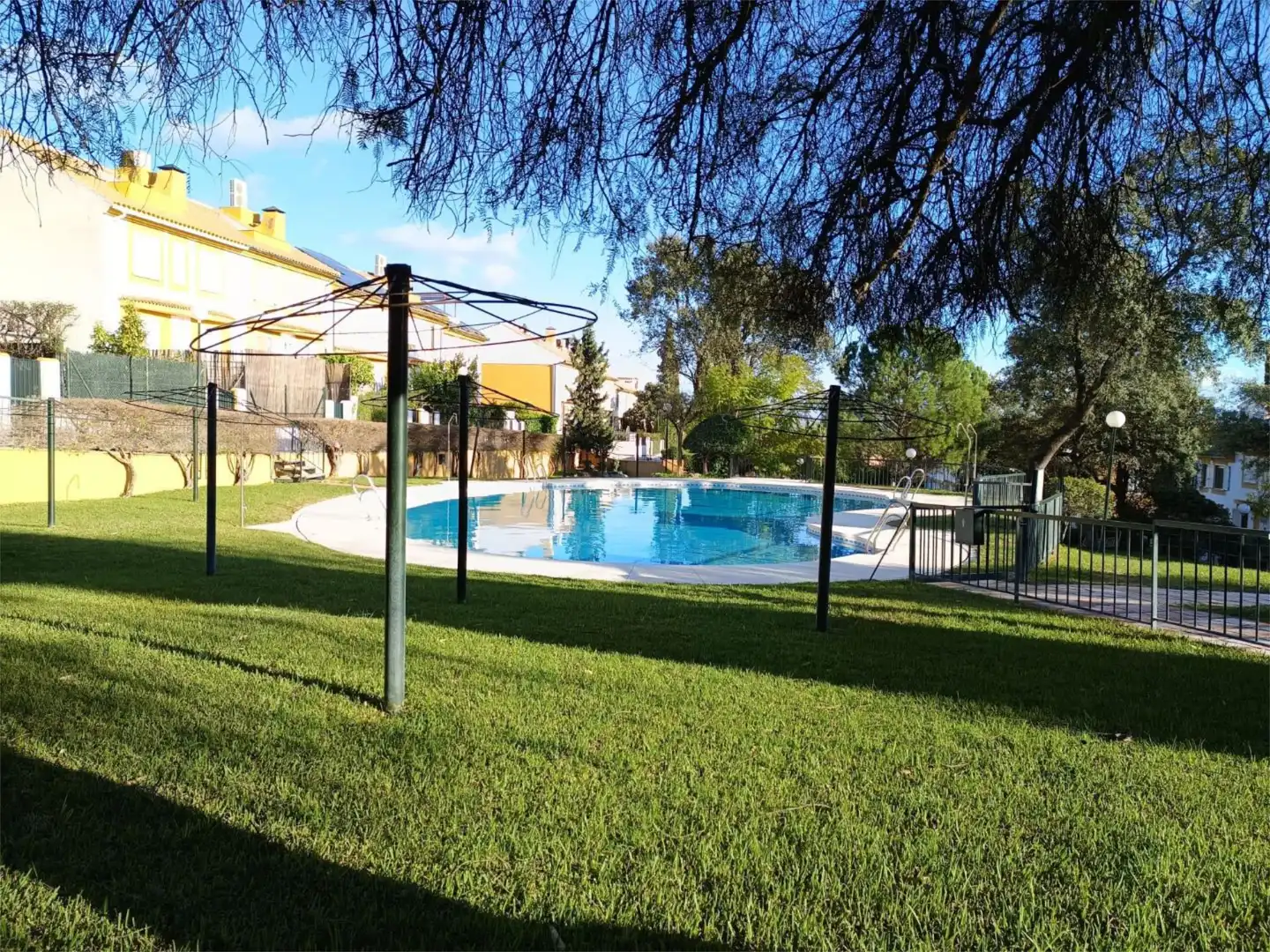 Casa adosada en venta en Calle Lentisco, 8, Norte-Sierra Piscina de Casa adosada en venta en Córdoba Capital con Aire acondicionado, Terraza y Piscina