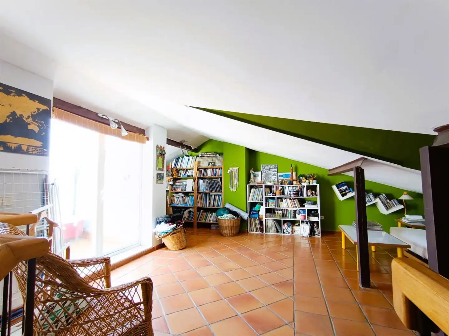 Casa adosada en venta en Calle Lentisco, 8, Norte-Sierra Sala de estar de Casa adosada en venta en Córdoba Capital con Aire acondicionado, Terraza y Piscina